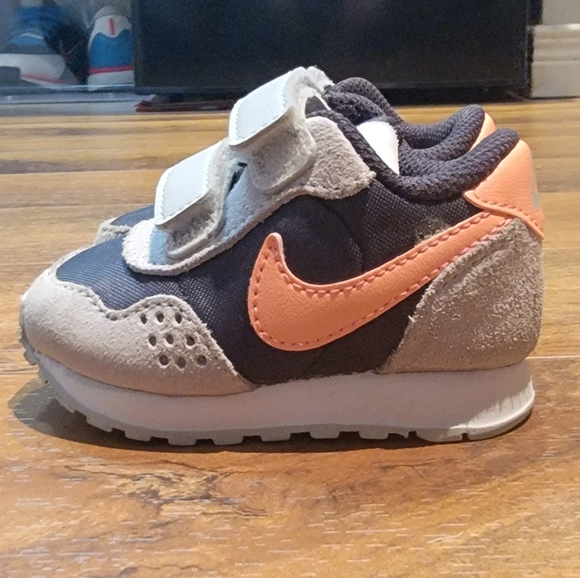 Toddler Nike Valiant Size 2C - Picture 1 of 4